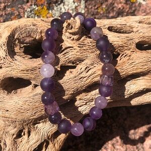 Handmade 8mm Amethyst Mix Gemstone Bracelet – 528 Hz Tuned